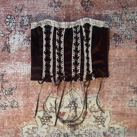 UO Strapless Corset Top - Picture 3 of 5